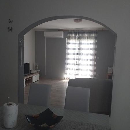 Apartment Darinka Шибеник Экстерьер фото