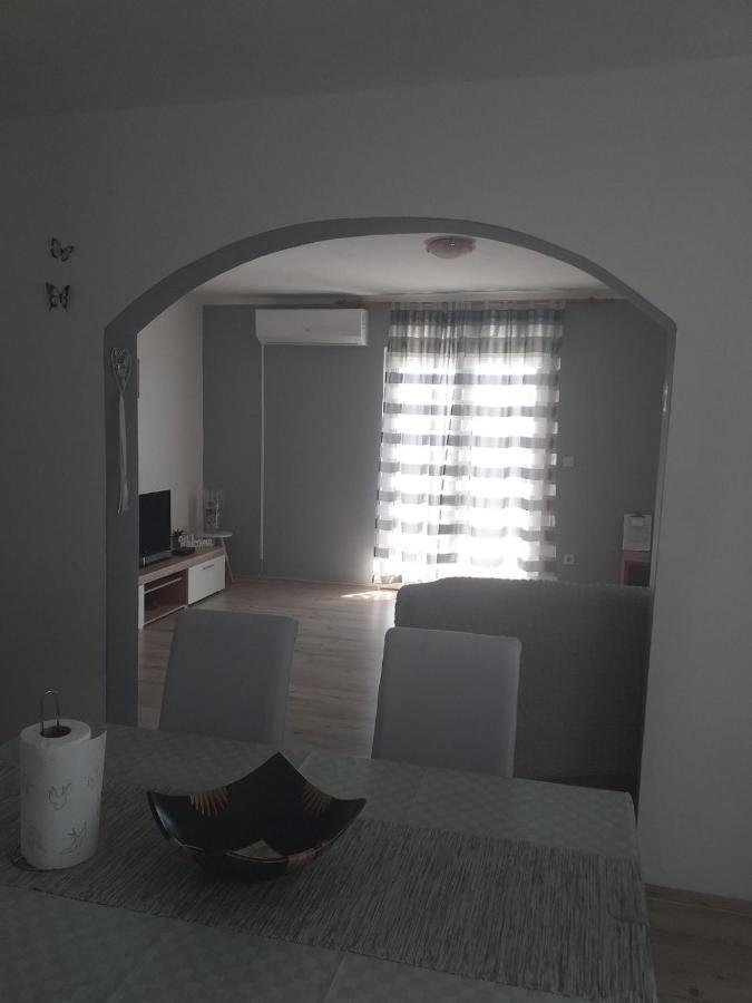 Apartment Darinka Шибеник Экстерьер фото